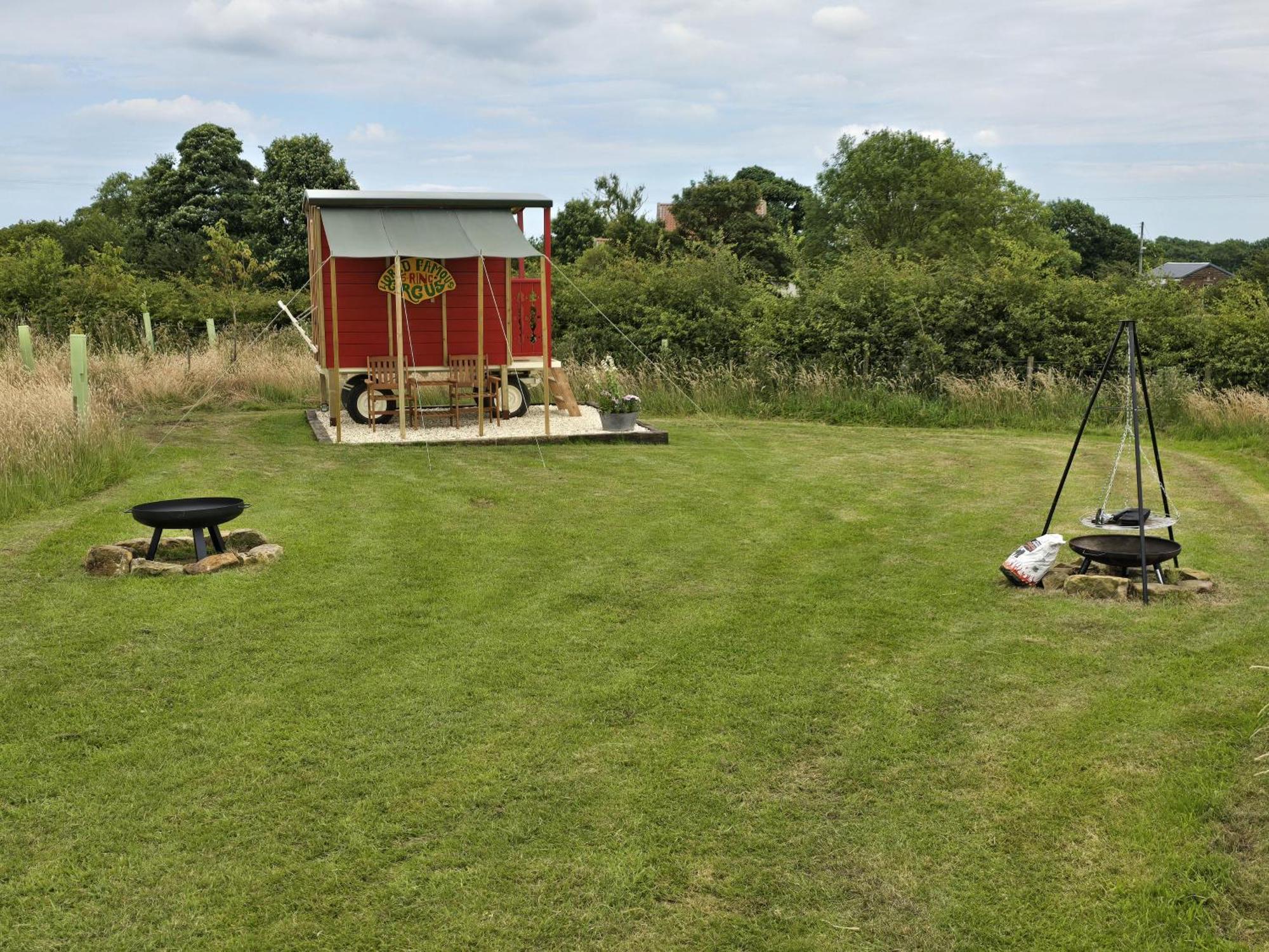 Restored Circus Wagon Saltburn-by-the-Sea Eksteriør bilde